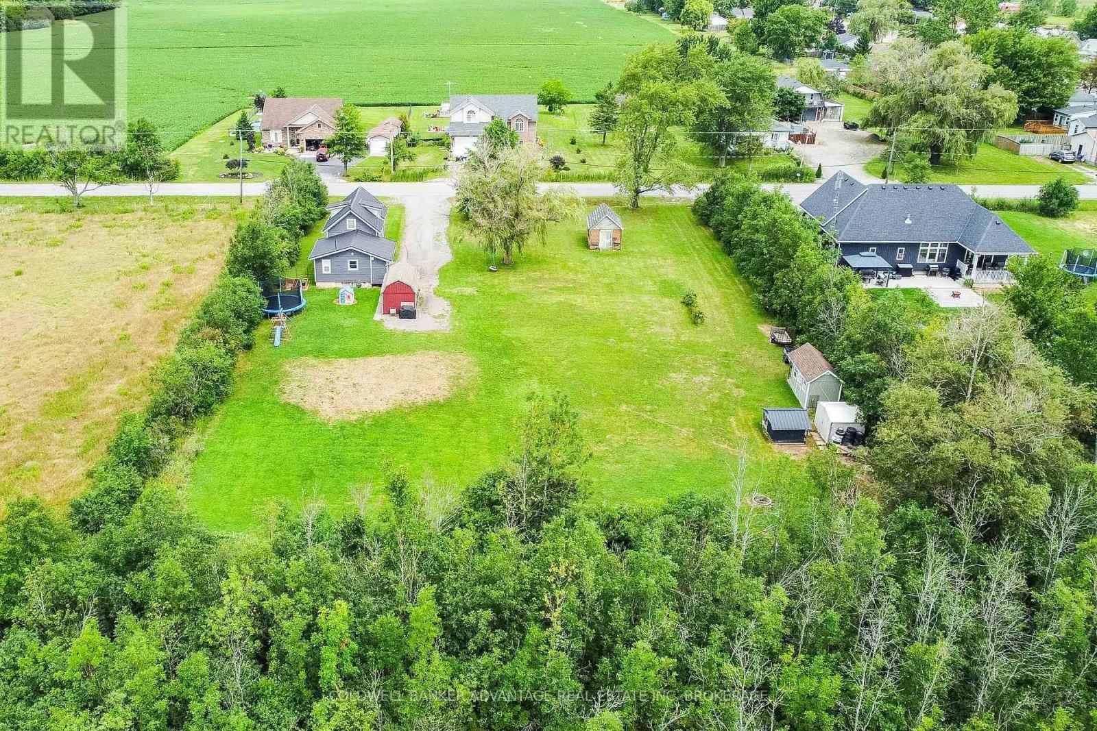 3747 BOWEN ROAD - 37