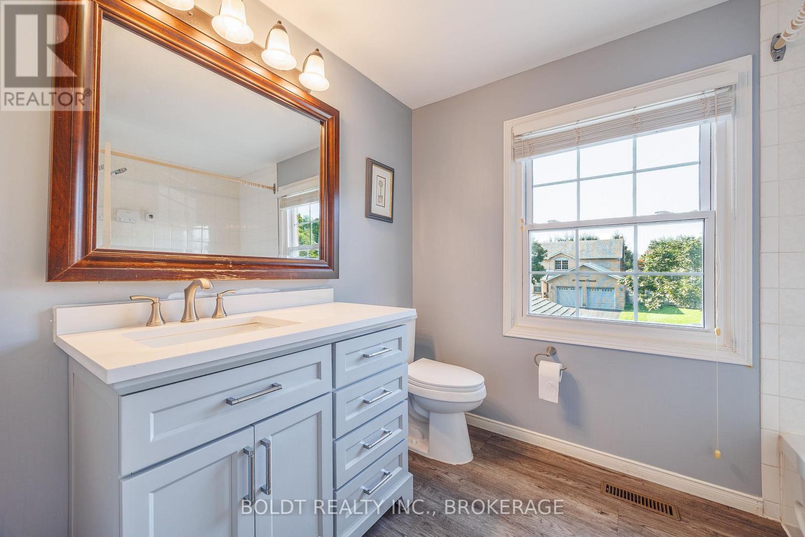 64 CARMINE CRESCENT - Image 30