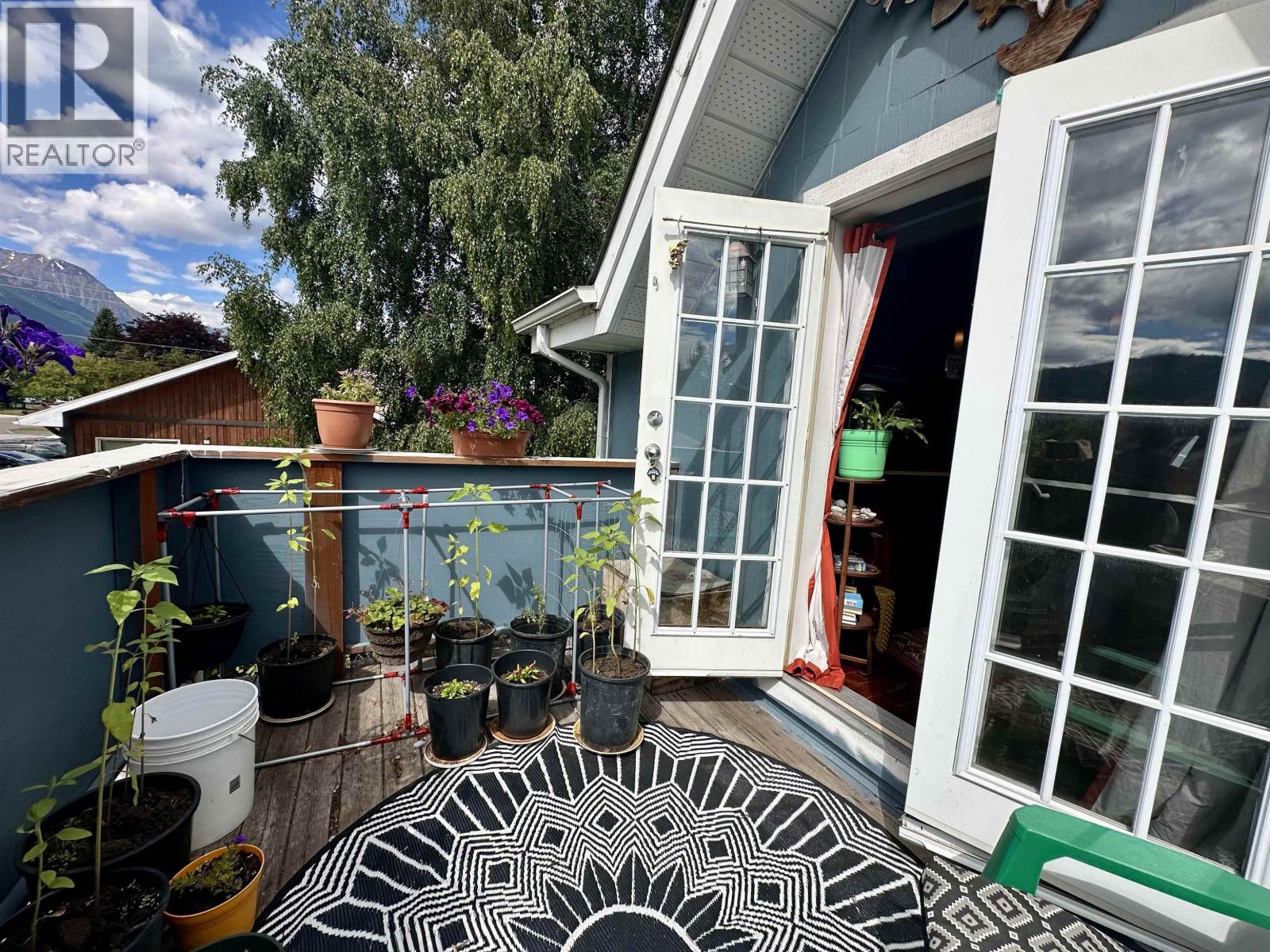 3672 BROADWAY Avenue, Smithers