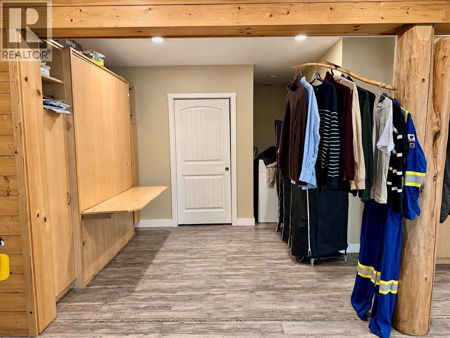 3672 BROADWAY Avenue, Smithers