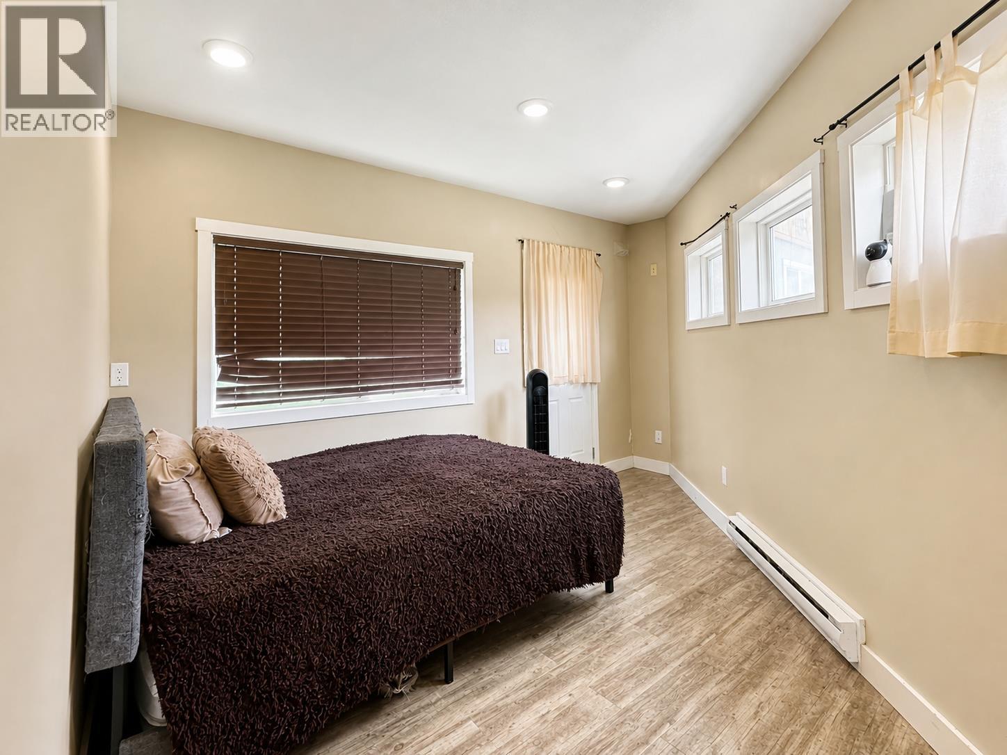 3672 BROADWAY Avenue, Smithers