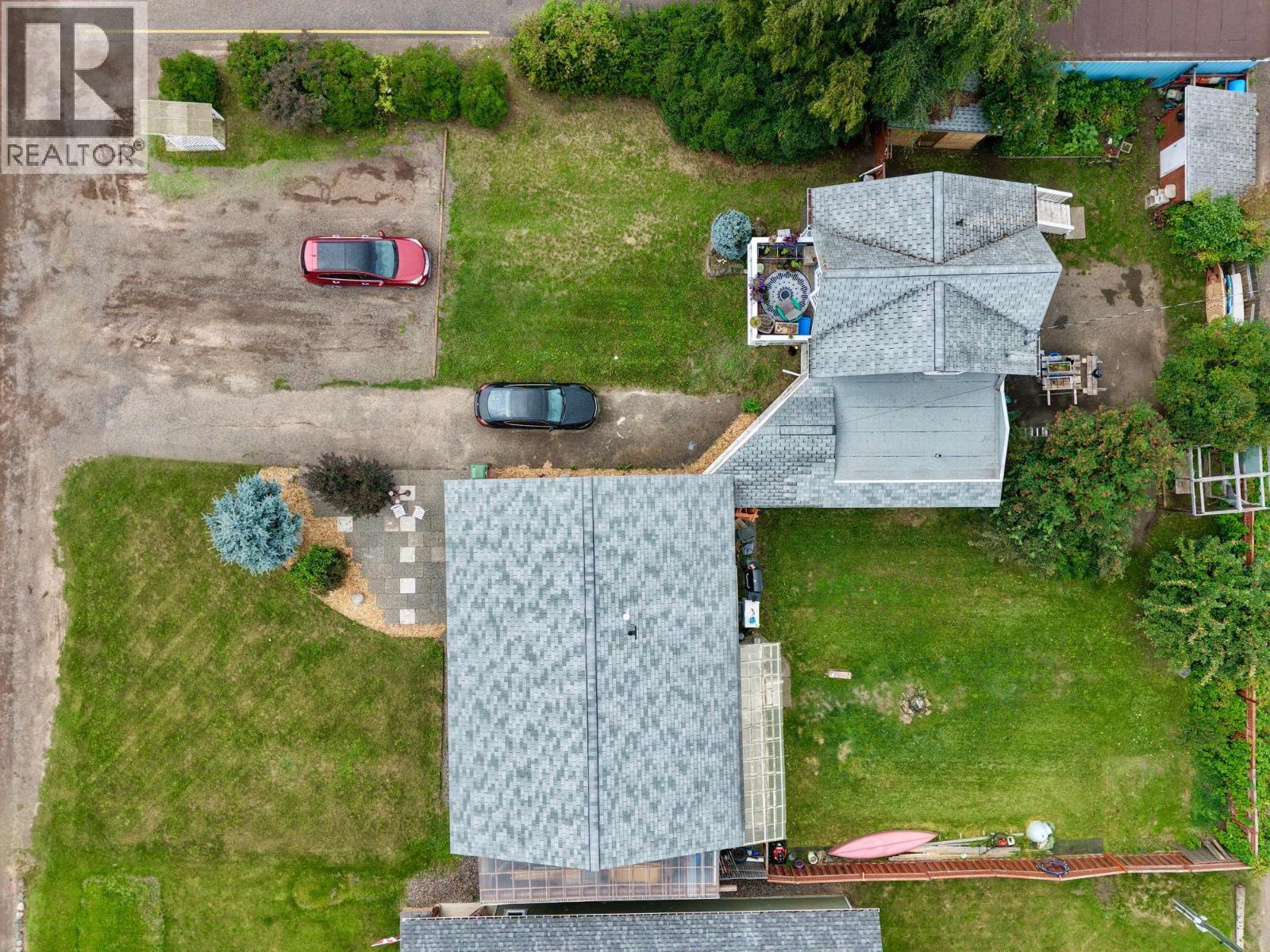 3672 BROADWAY Avenue, Smithers