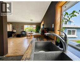Living room - 3672 Broadway Avenue, Smithers, BC V0J2N0 Photo 11