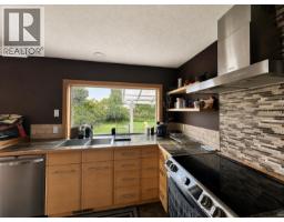 Dining room - 3672 Broadway Avenue, Smithers, BC V0J2N0 Photo 12