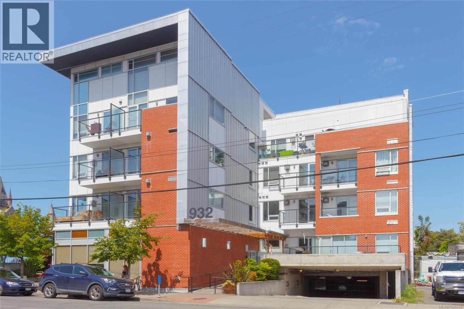 303 932 Johnson Street, Victoria