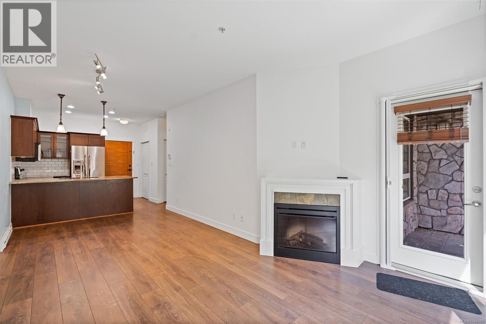 #109 201 Nursery Hill Dr - Image 4