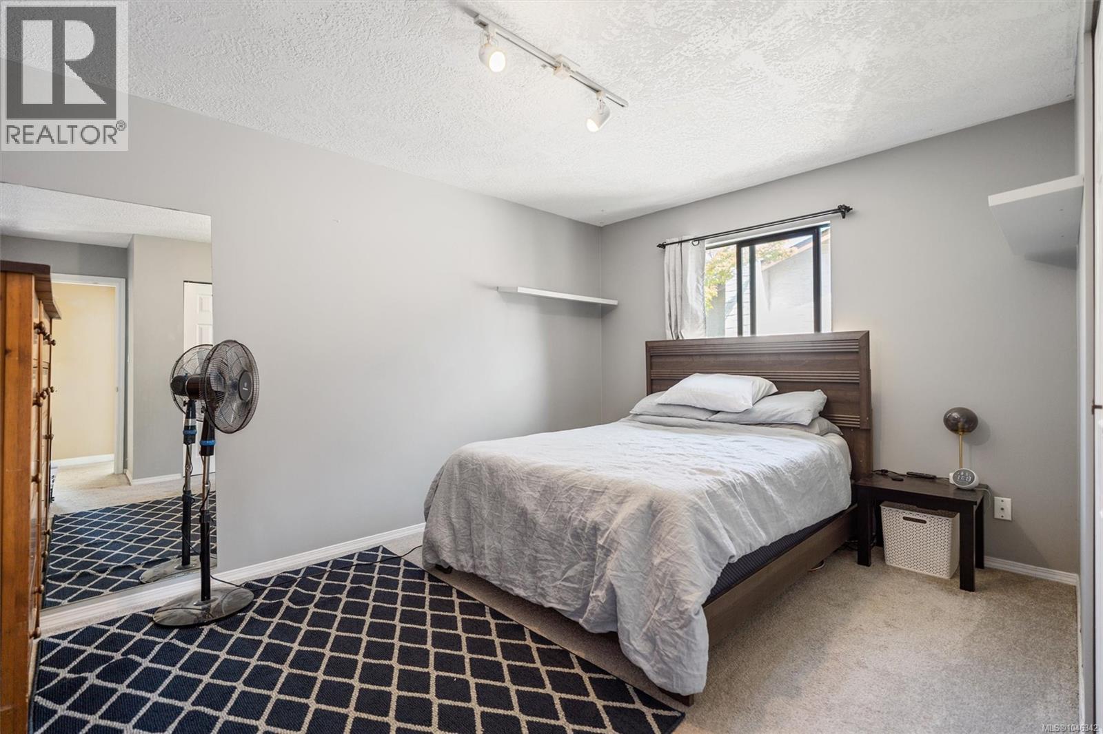 1143 Lindsay Pl - Image 28
