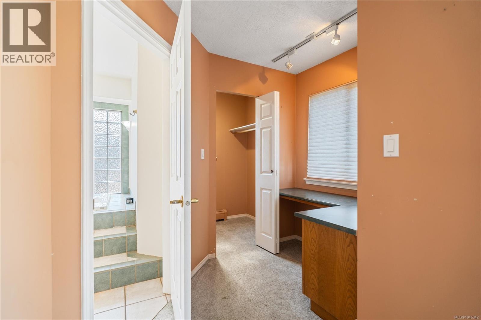 1143 Lindsay Pl - 32