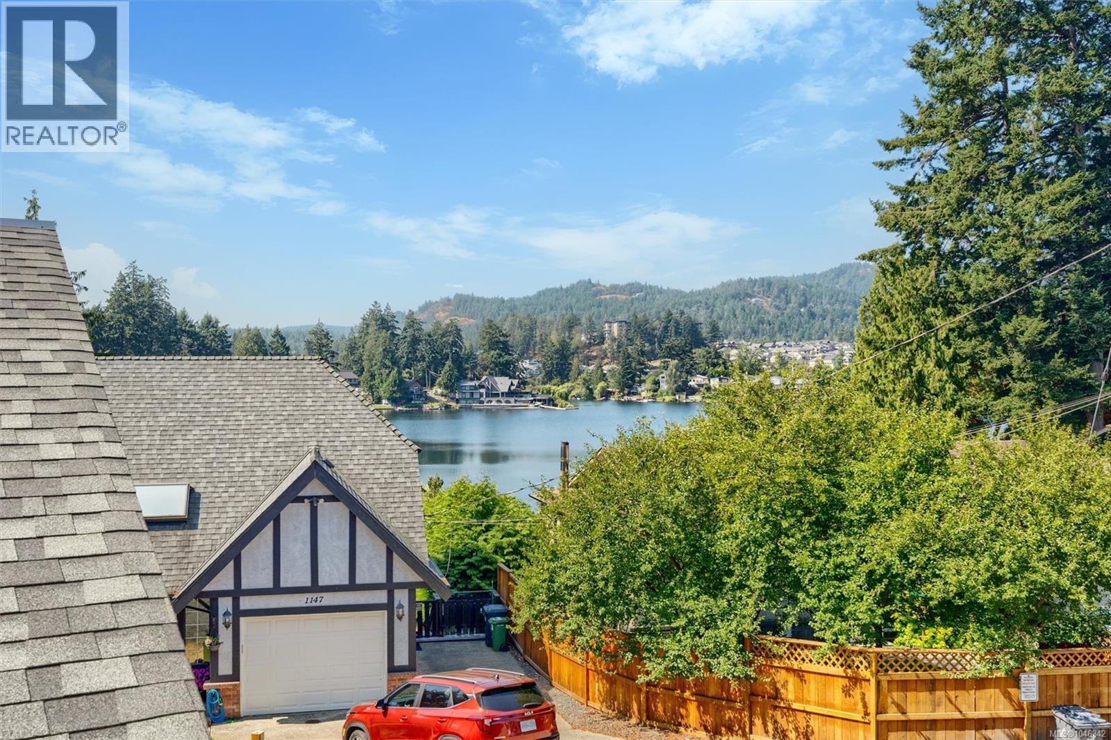 1143 Lindsay Pl - Image 37
