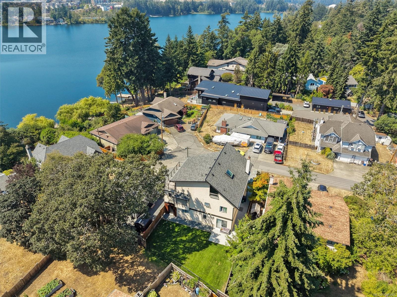 1143 Lindsay Pl - Image 4