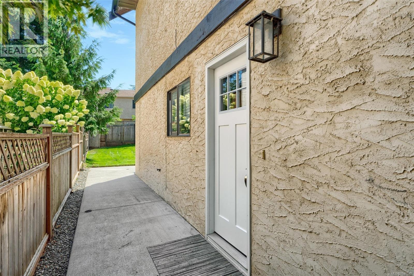 1143 Lindsay Pl - 59