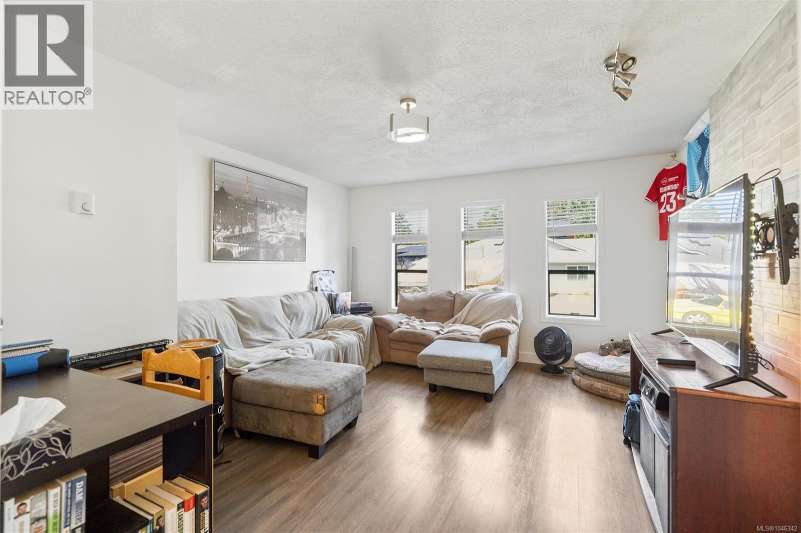 1143 Lindsay Pl - Image 62