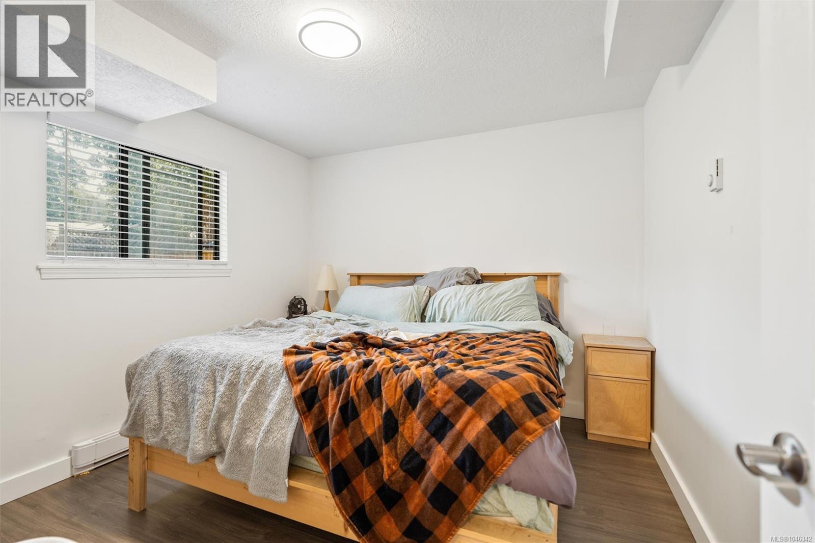 1143 Lindsay Pl - 68