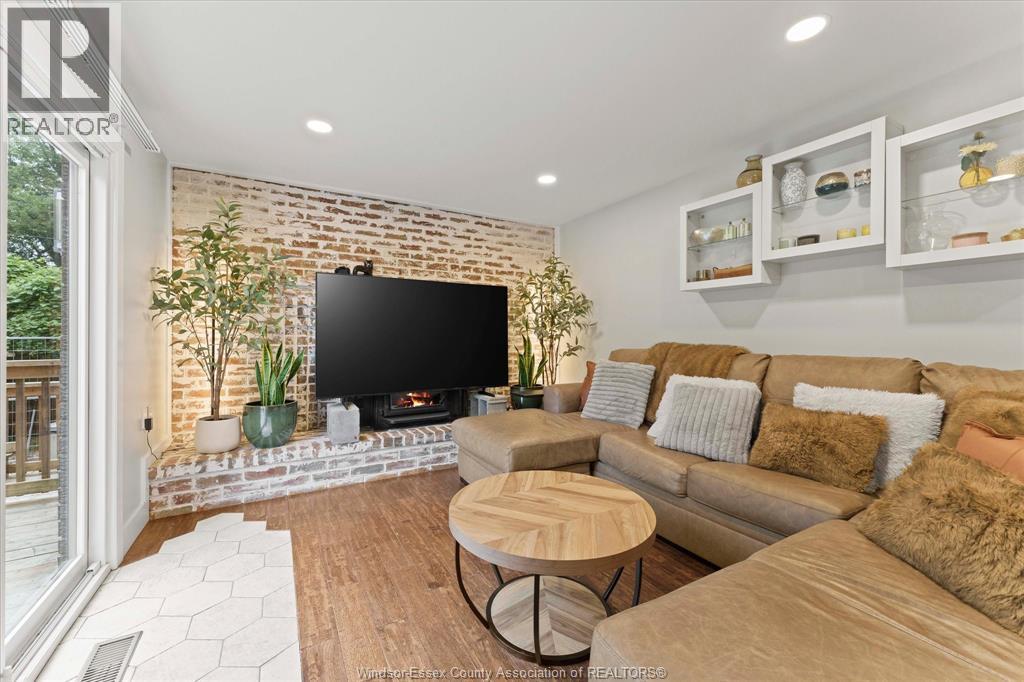1718 LESPERANCE - 8