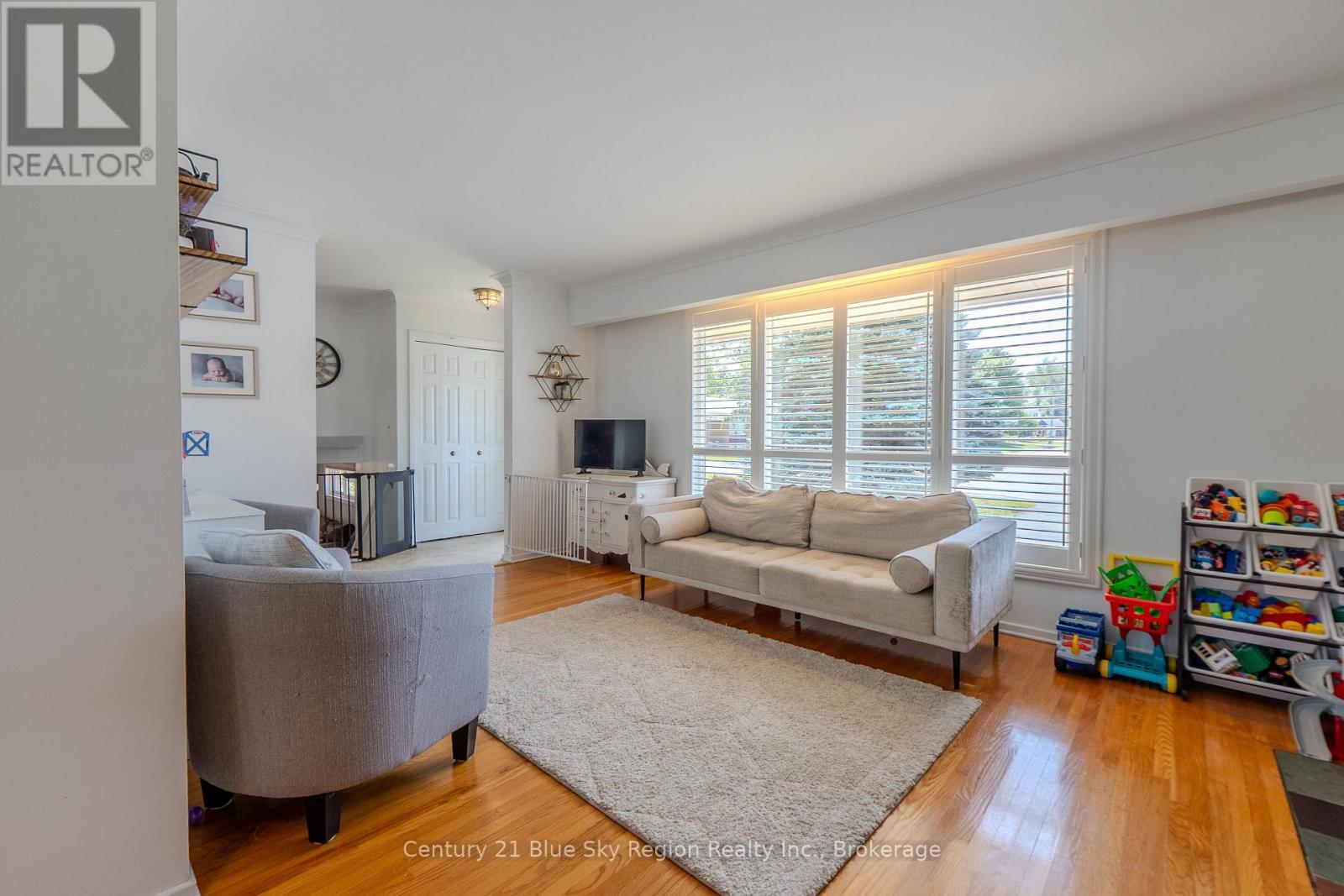 164 GORDON DRIVE - Image 28
