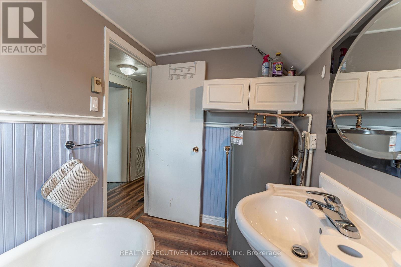 44 PRINCIPAL STREET W - 17