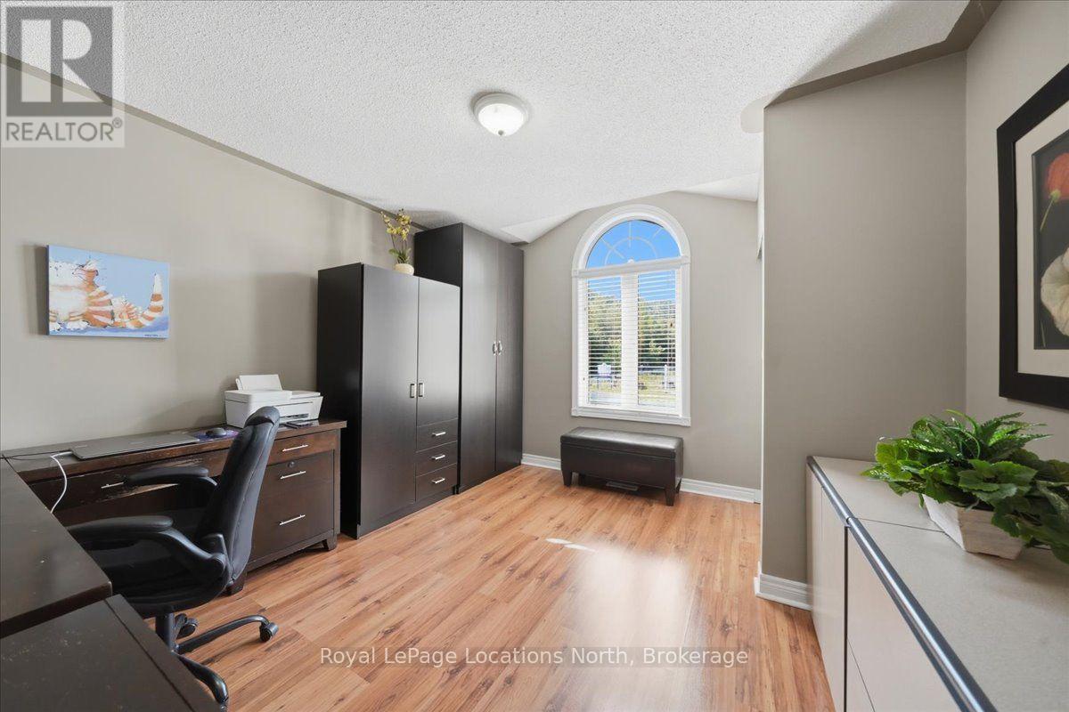 402 RAMBLEWOOD DRIVE - Image 16