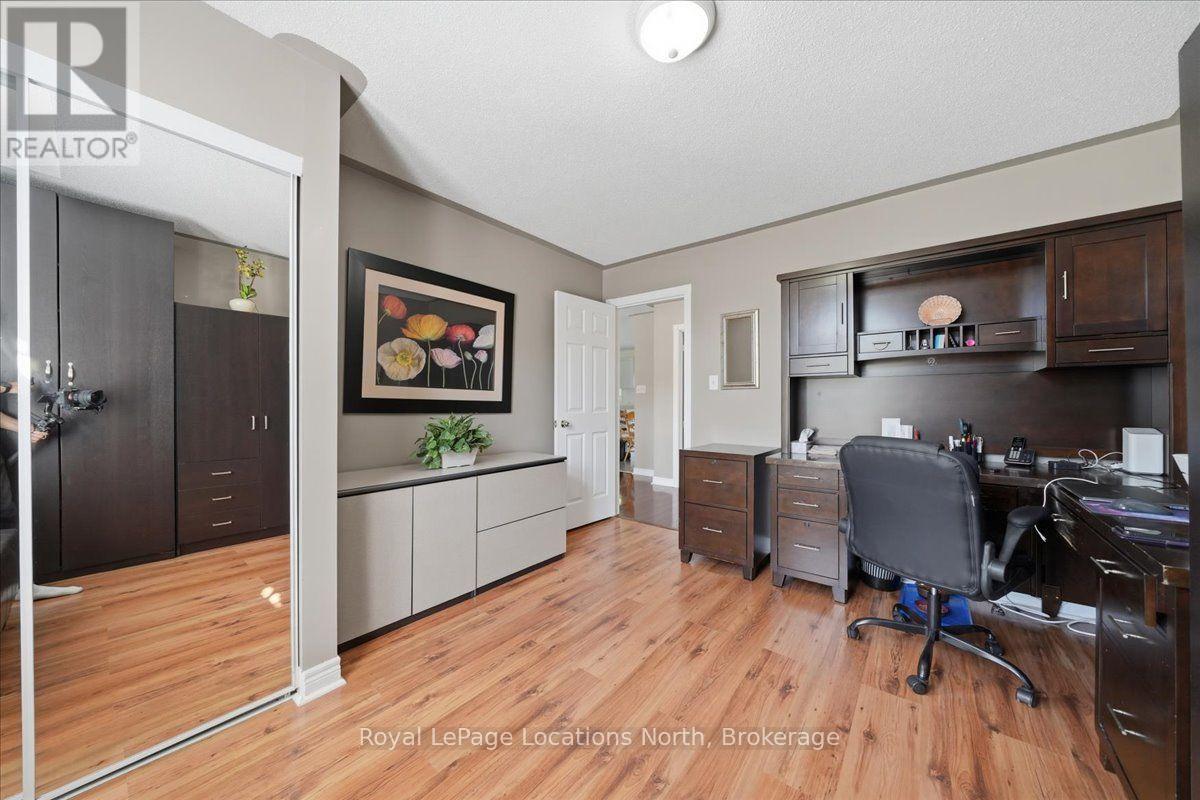 402 RAMBLEWOOD DRIVE - Image 17