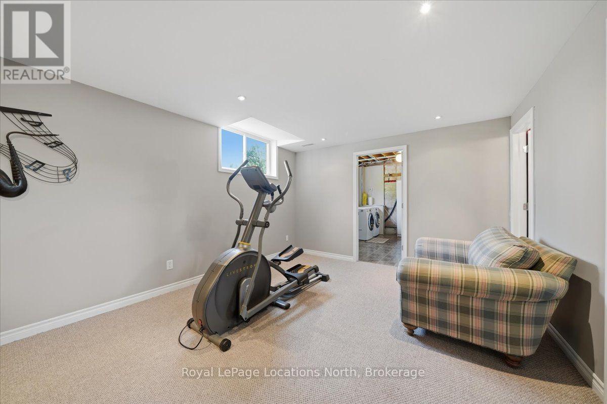 402 RAMBLEWOOD DRIVE - Image 26