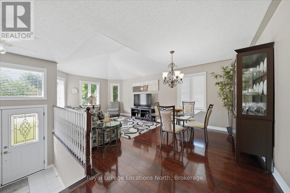 402 RAMBLEWOOD DRIVE - Image 4