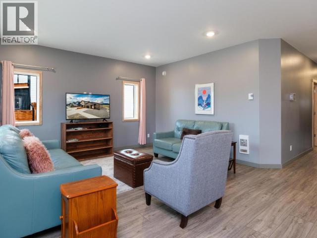 44 EUGENE AVENUE - Image 11