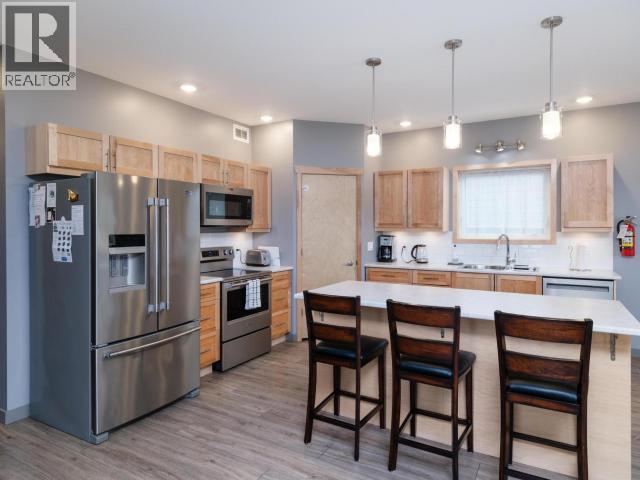 44 EUGENE AVENUE - 14