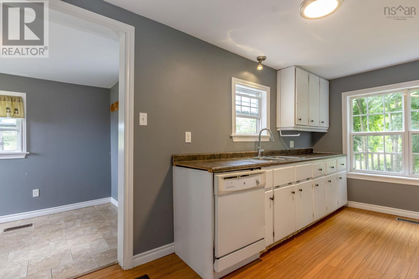 623 Main Street - 5