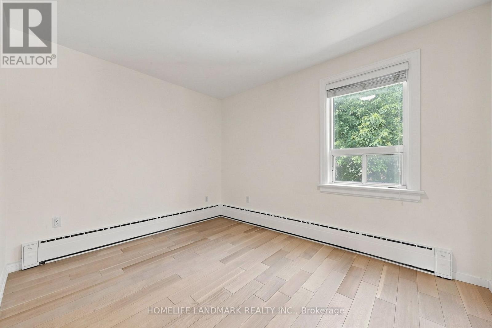 190 LAWRENCE AVENUE W - 23