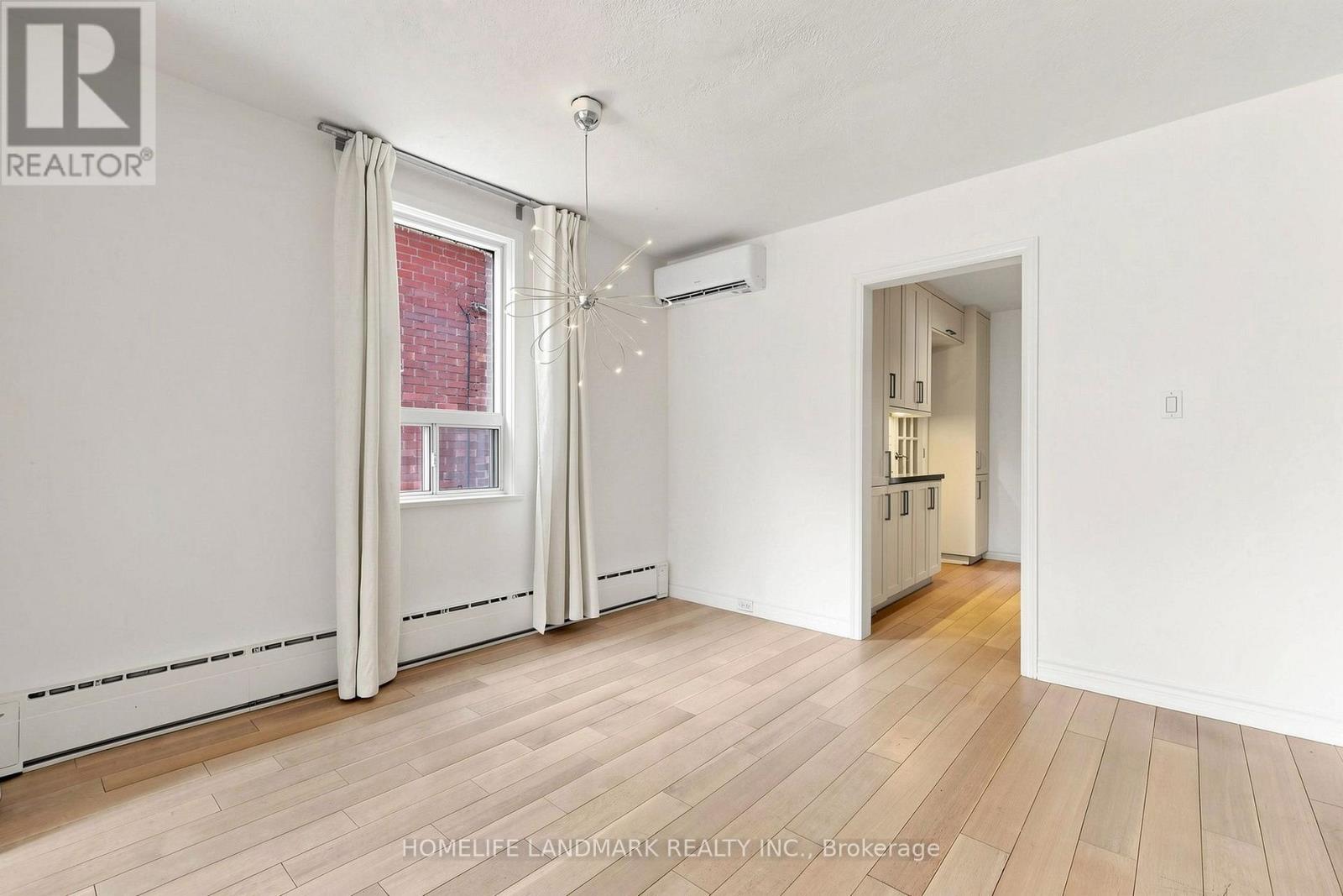 190 LAWRENCE AVENUE W - 8