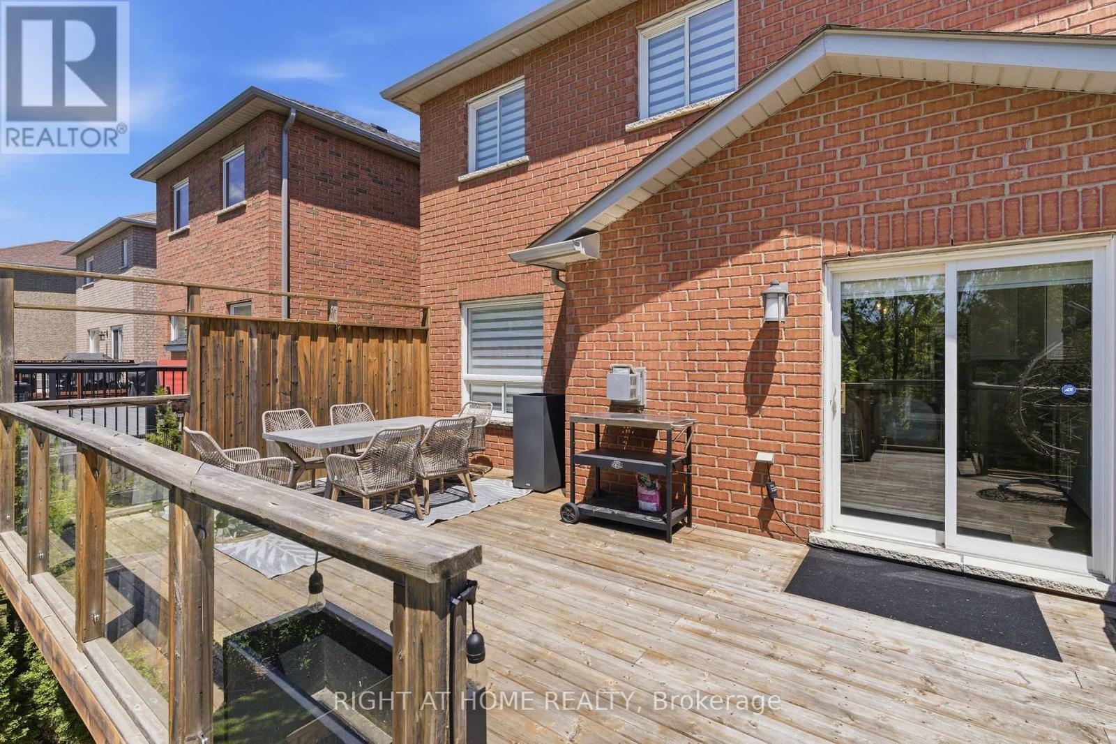 182 MOWAT CRESCENT - Image 34