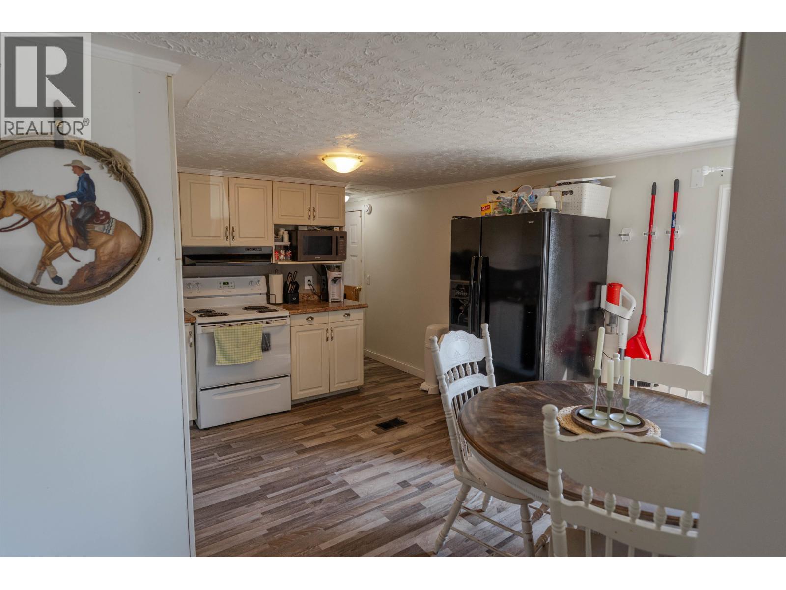 #126 8420 ALASKA ROAD - 7
