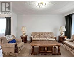 Kitchen - 117 Ambercroft Boulevard, Toronto, ON M1W3K8 Photo 6