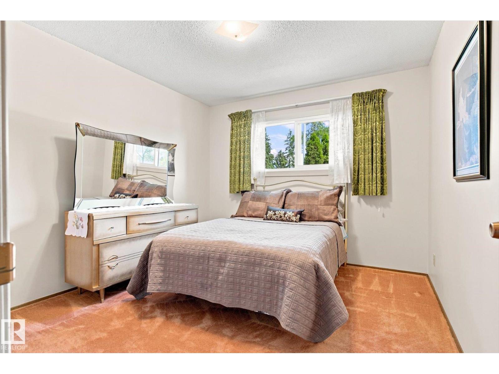 16111 88A AV NW - 12