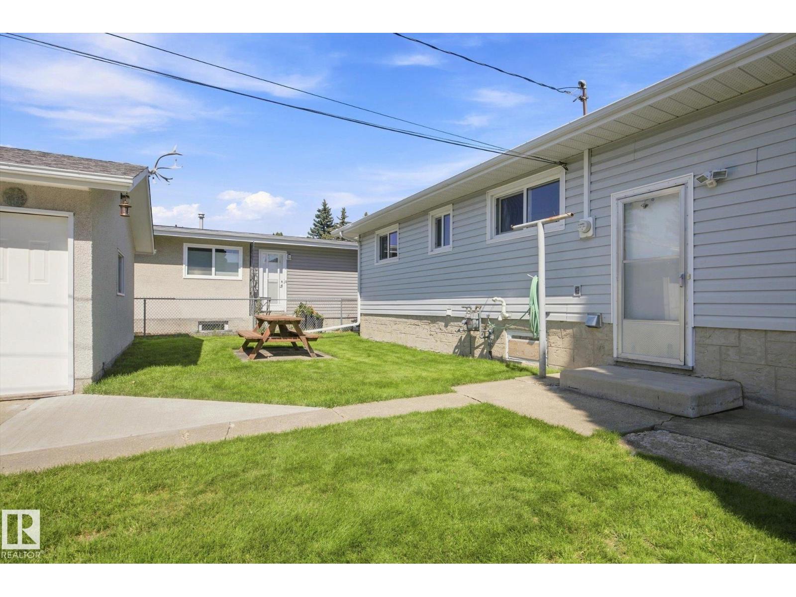 16111 88A AV NW - Image 31