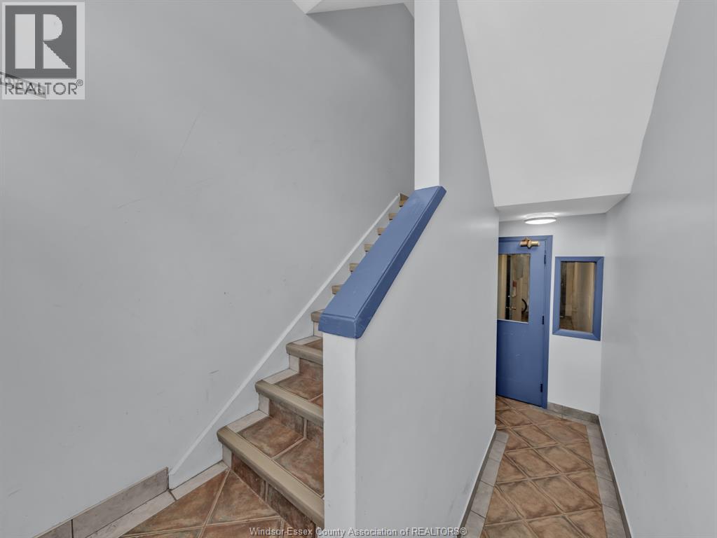 531 MILL STREET - 5