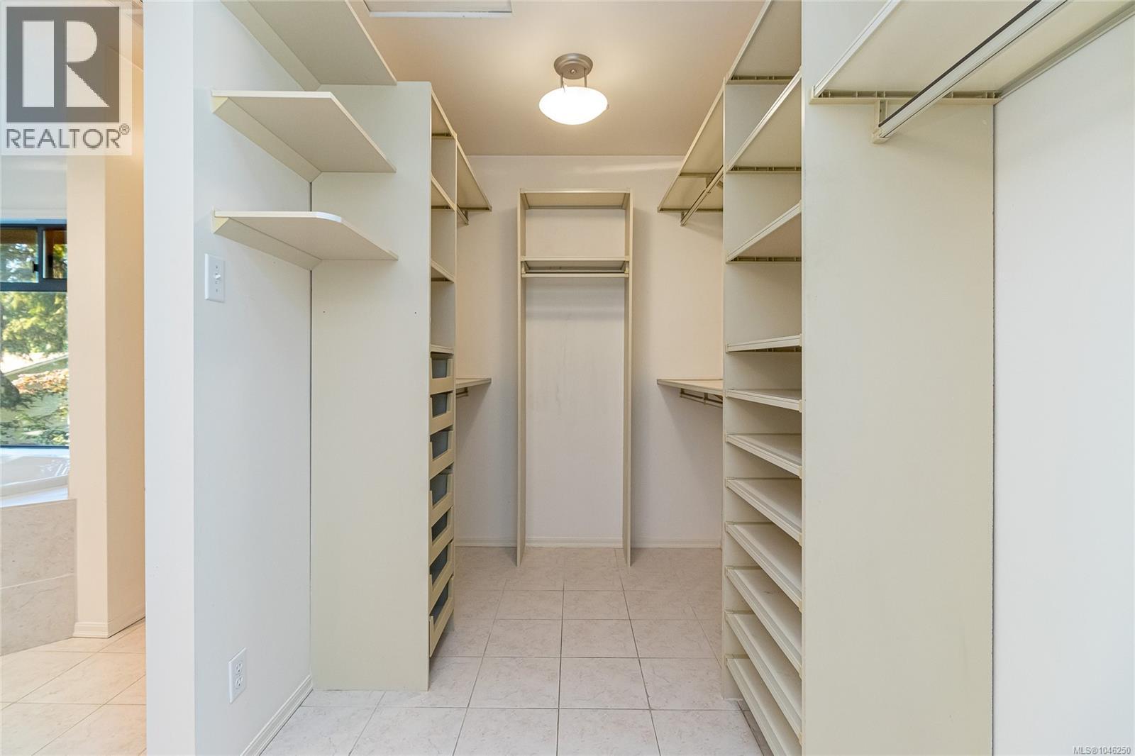  2680 Arbutus Road, Saanich