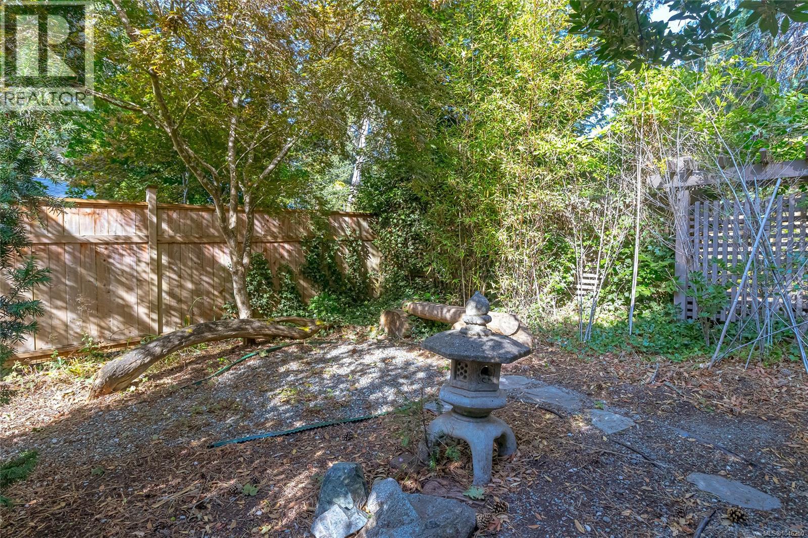  2680 Arbutus Road, Saanich