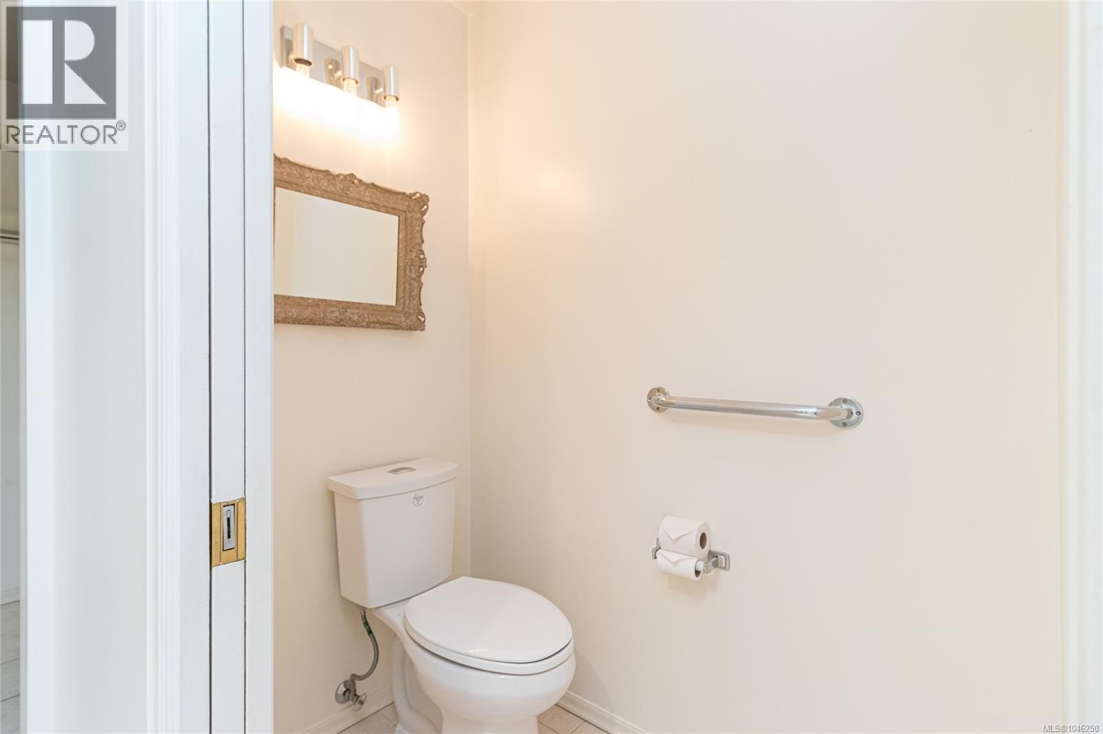  2680 Arbutus Road, Saanich