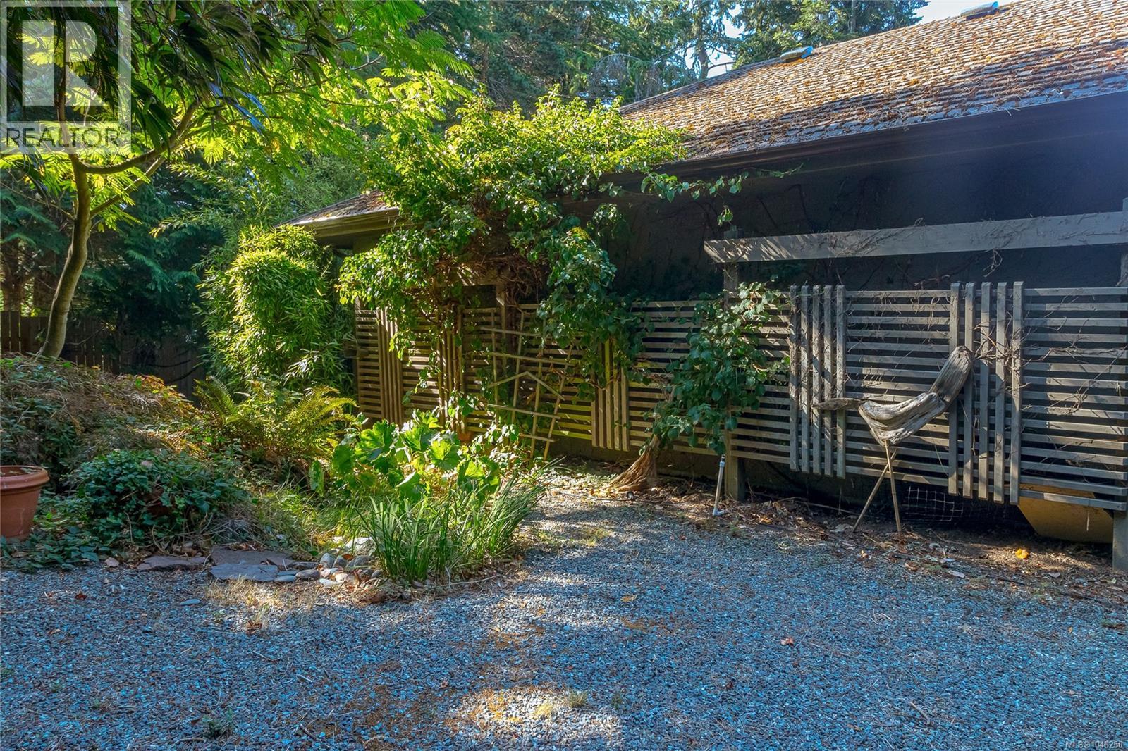  2680 Arbutus Road, Saanich