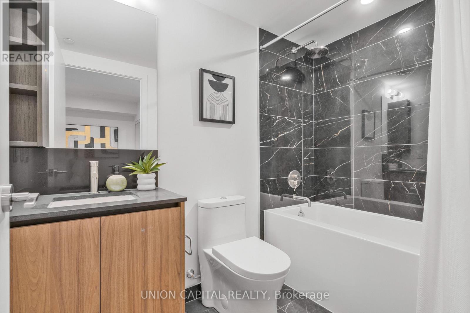#635 1100 SHEPPARD AVENUE W - 14