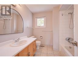 426 Parklane Road, Oakville, ON L6H4J5 Photo 31