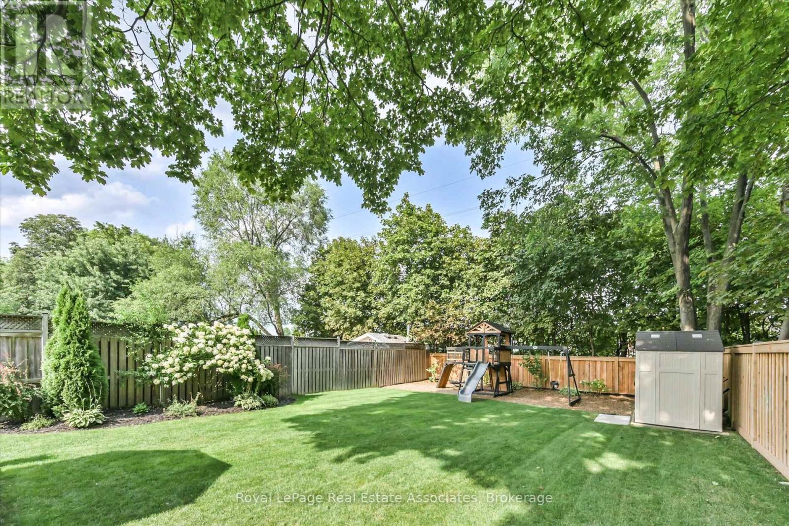41 ASHBOURNE DRIVE - 41