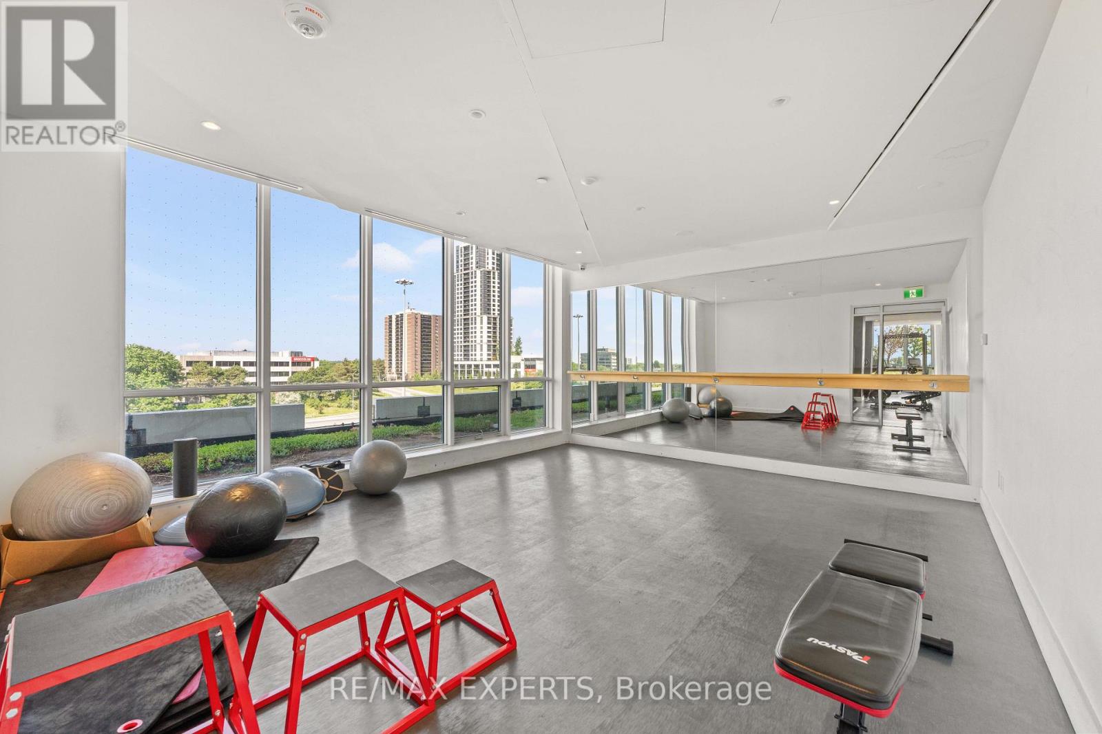 #1902 30 GIBBS ROAD - 33