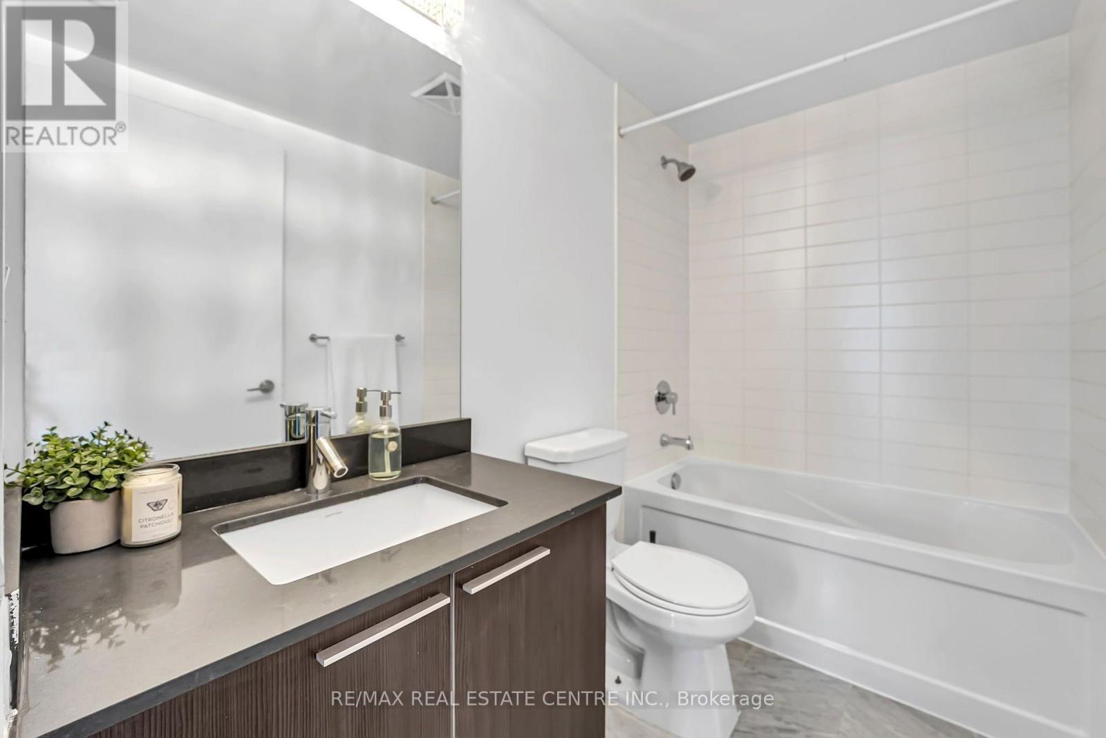 #809 10 PARK LAWN ROAD - 6