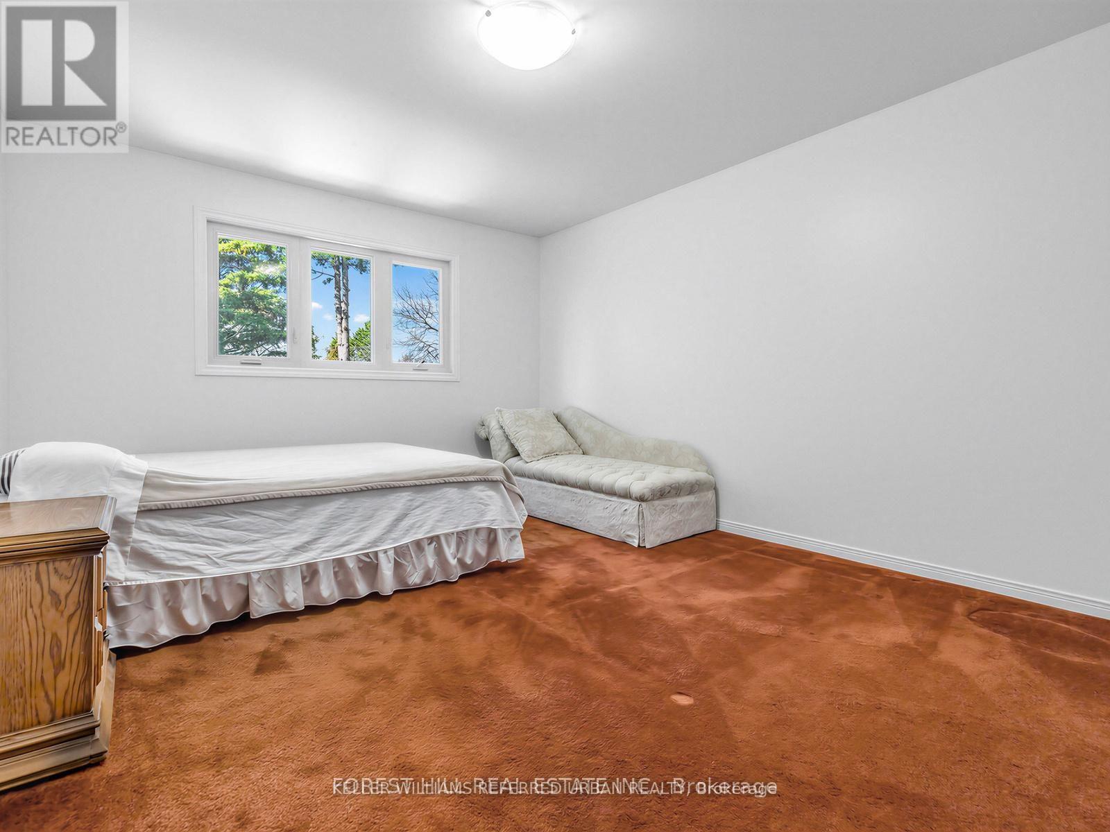 32 SADDLETREE DRIVE - 19