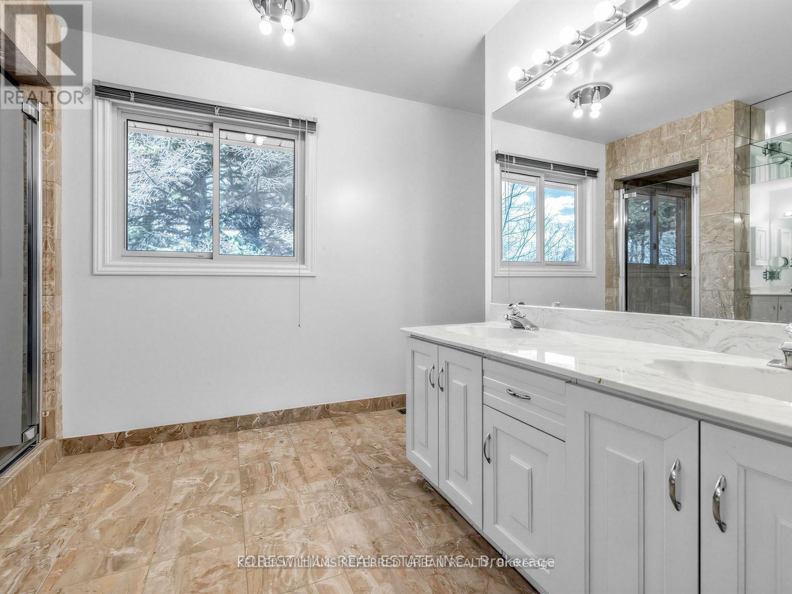 32 SADDLETREE DRIVE - 21