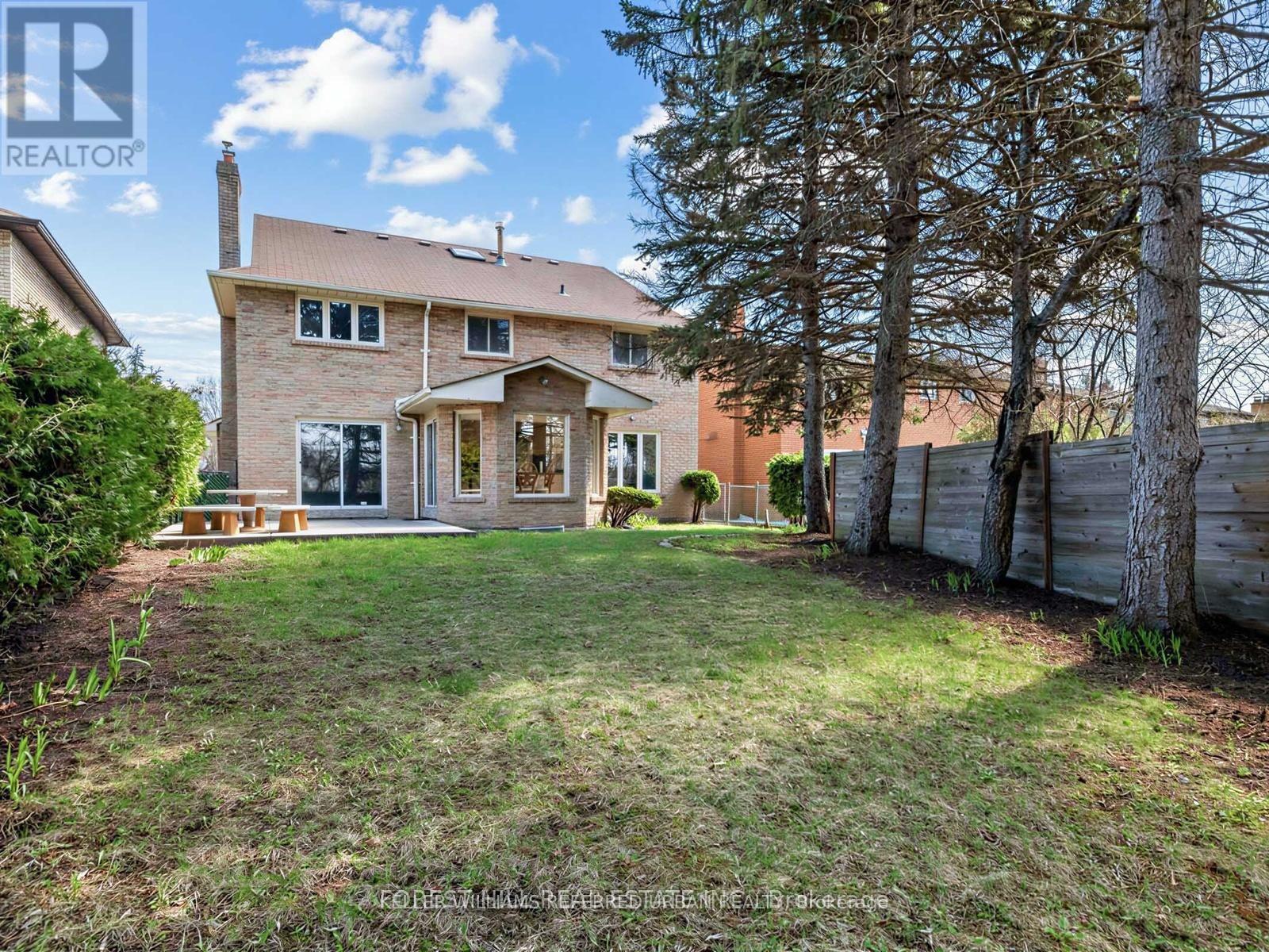 32 SADDLETREE DRIVE - 40
