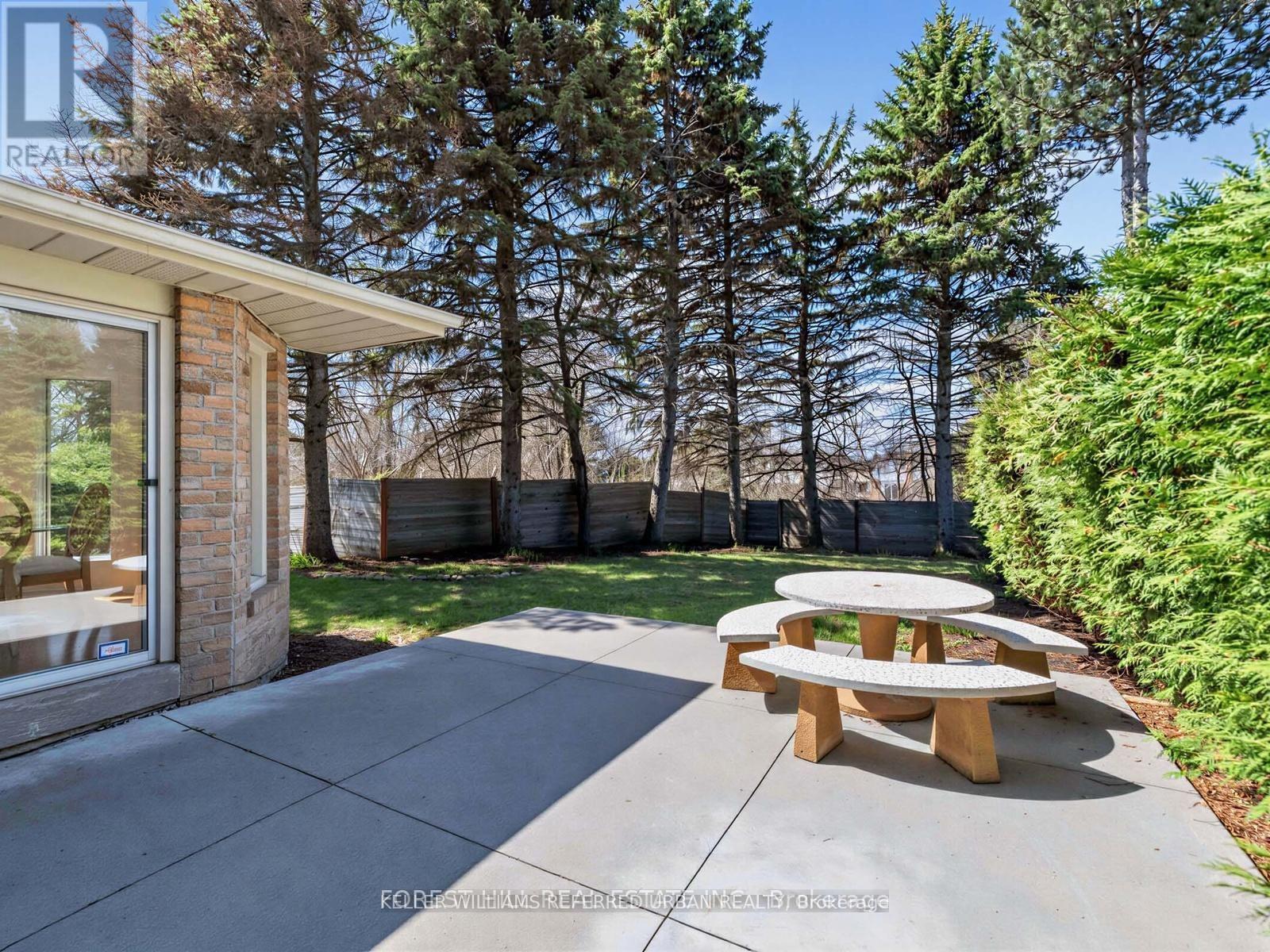 32 SADDLETREE DRIVE - 38