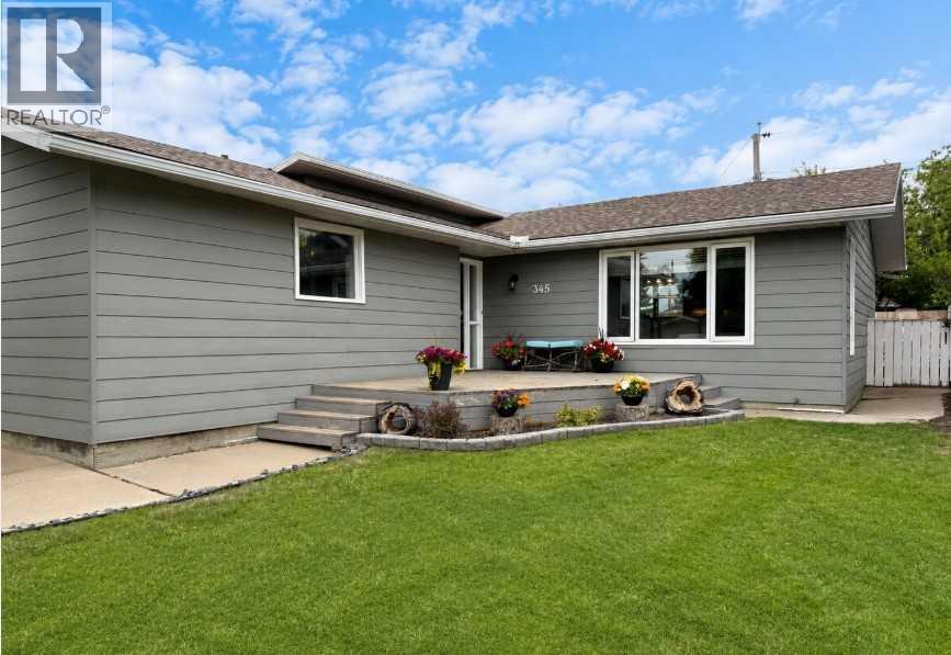 345 9 Street SE - 1