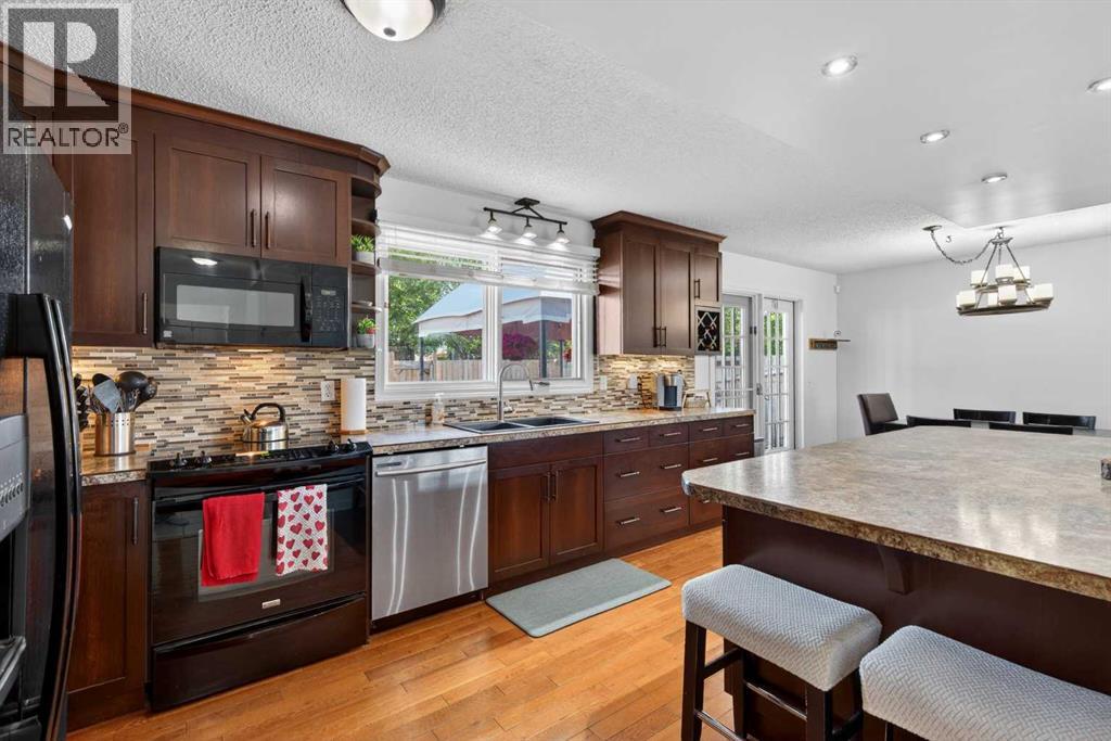 345 9 Street SE - 15